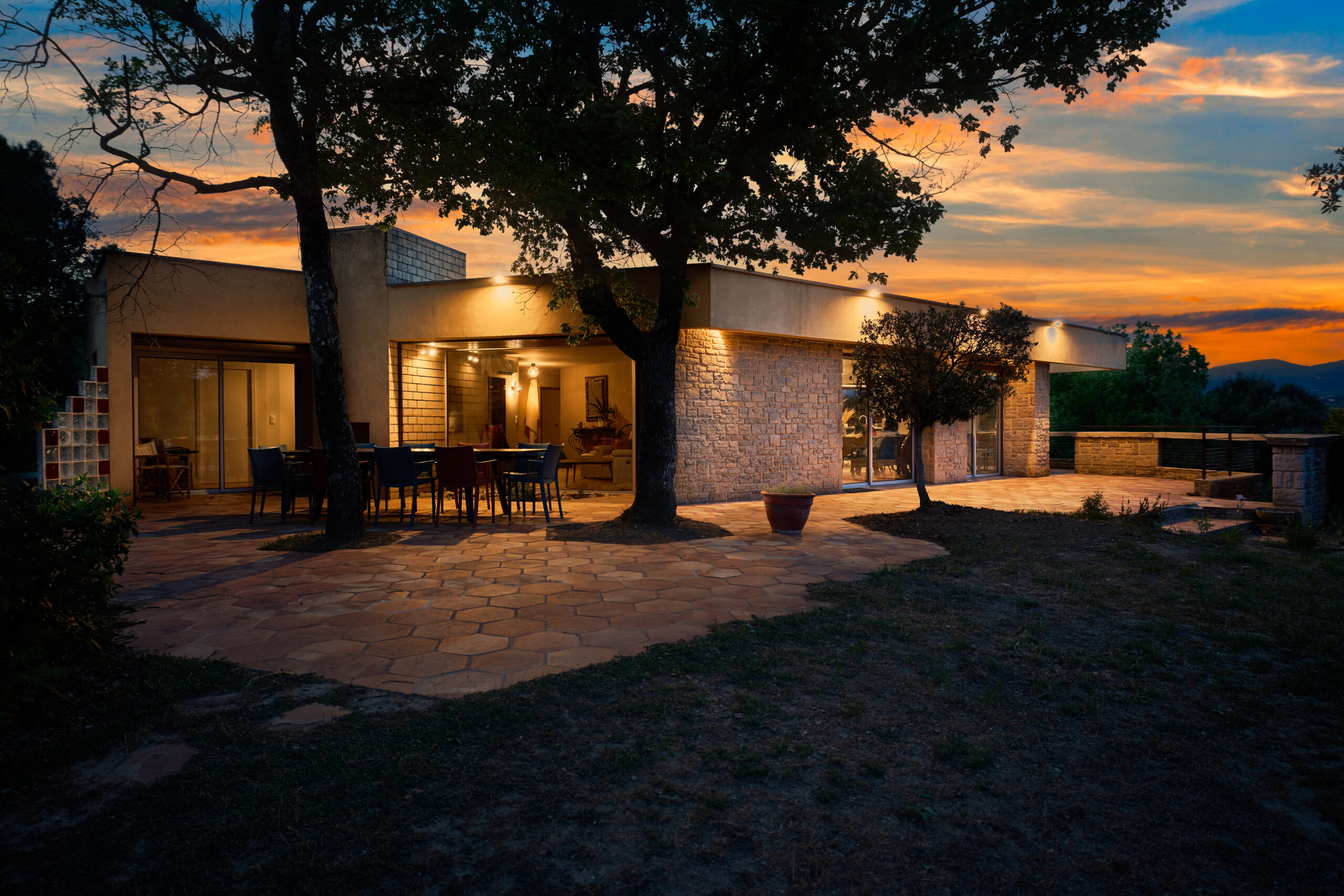 Villa Yvisa, 2024